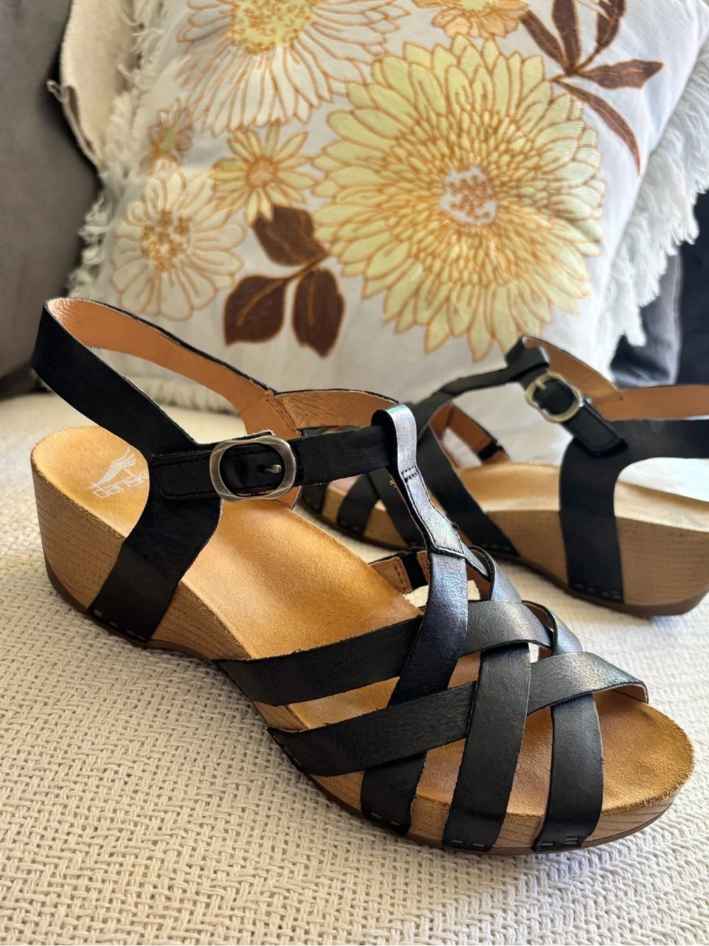 Dansko Tinley Fisherman Wedge Sandals Black Leather Size EU 40